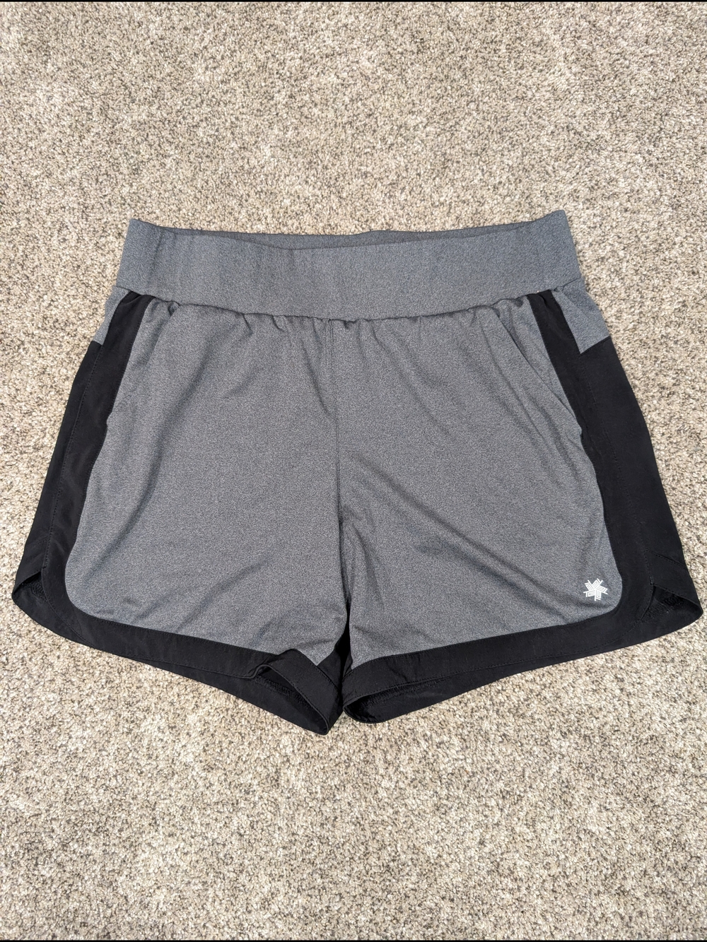 tek gear Medium - Grey & Black Athletic Shorts